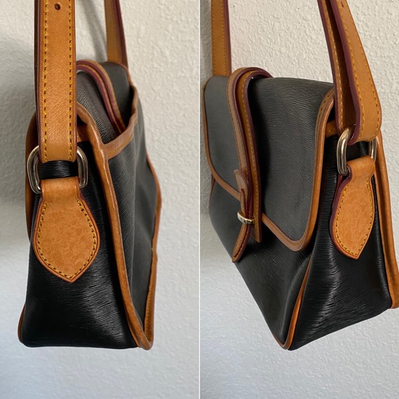 Dooney & Burke Purse! - Picture 3 of 8